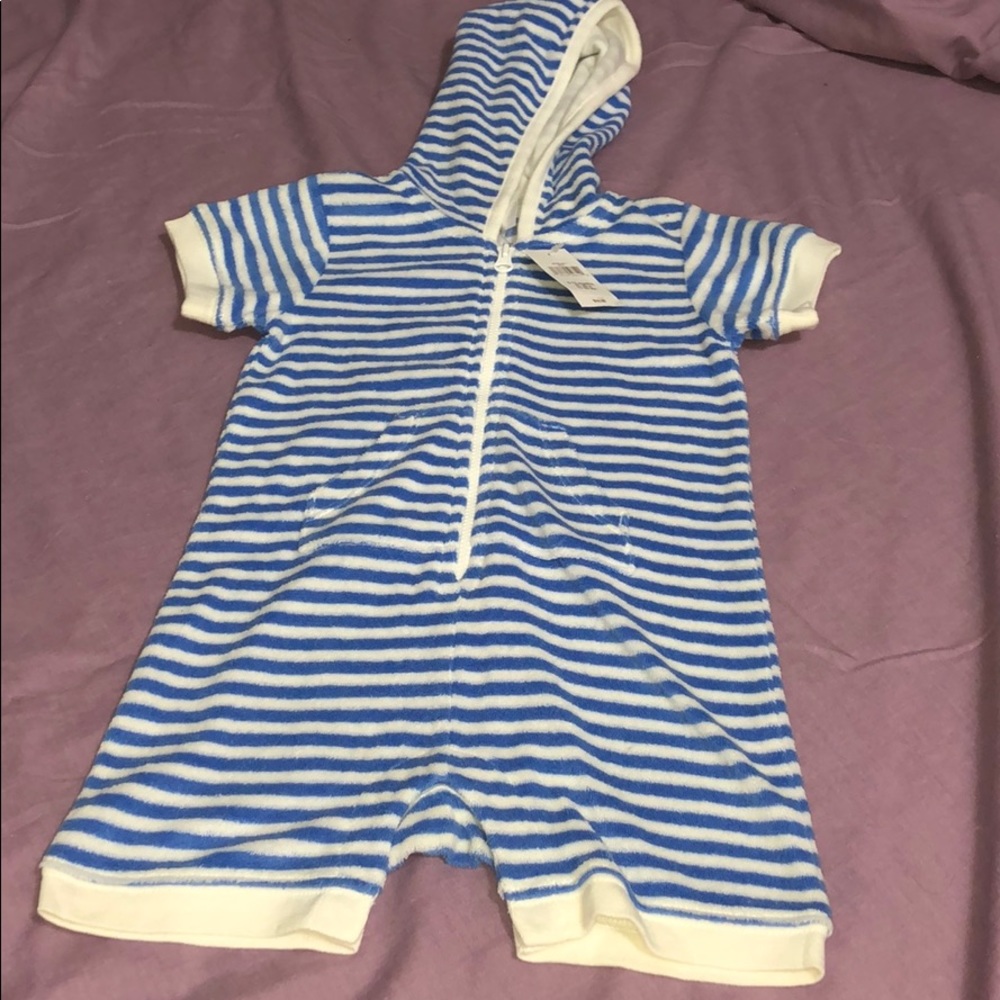 Gap Baby Onesie - Picture 1 of 5
